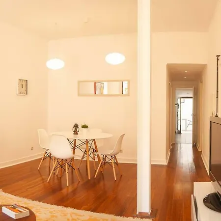 Vila Berta Apartment In A Cottage Street *