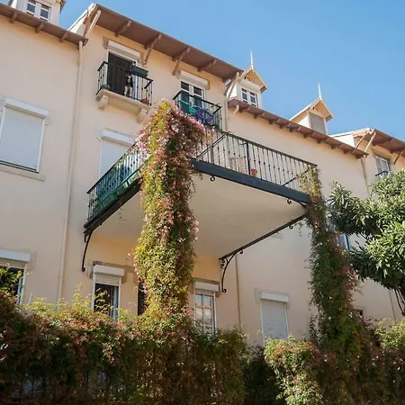 Vila Berta Apartment In A Cottage Street Lisbon