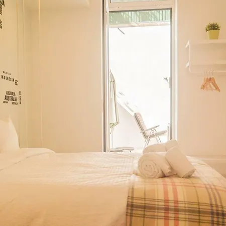 Vila Berta Apartment In A Cottage Street Apartment *