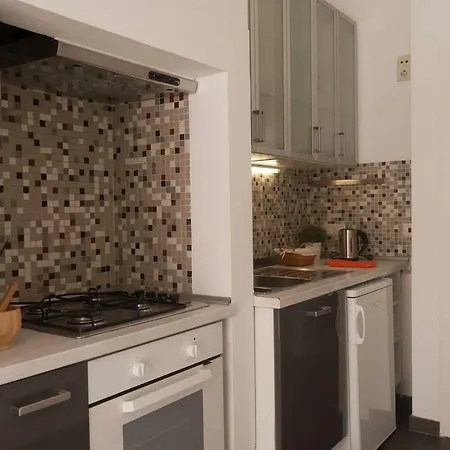 Vila Berta Apartment In A Cottage Street Apartment Lisbon