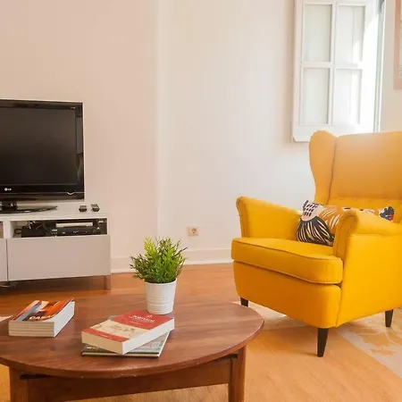 Vila Berta Apartment In A Cottage Street *