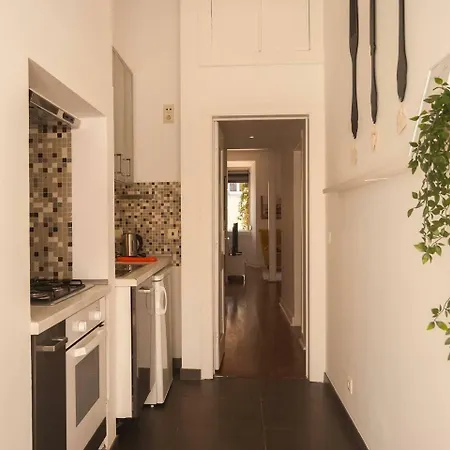 Apartment Vila Berta Apartment In A Cottage Street Lisbon